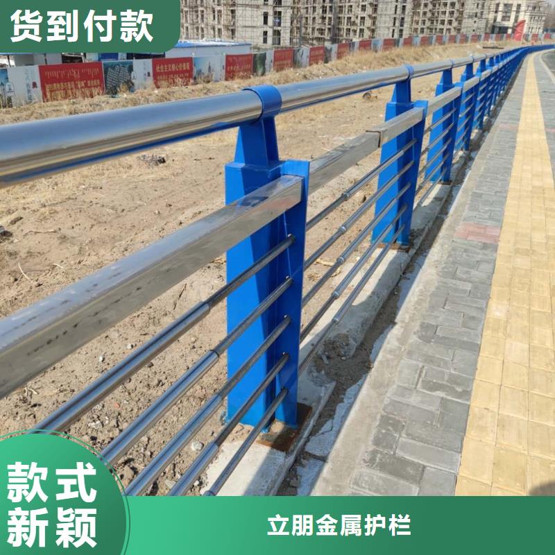 防撞护栏不锈钢复合管方管厂家原料层层筛选