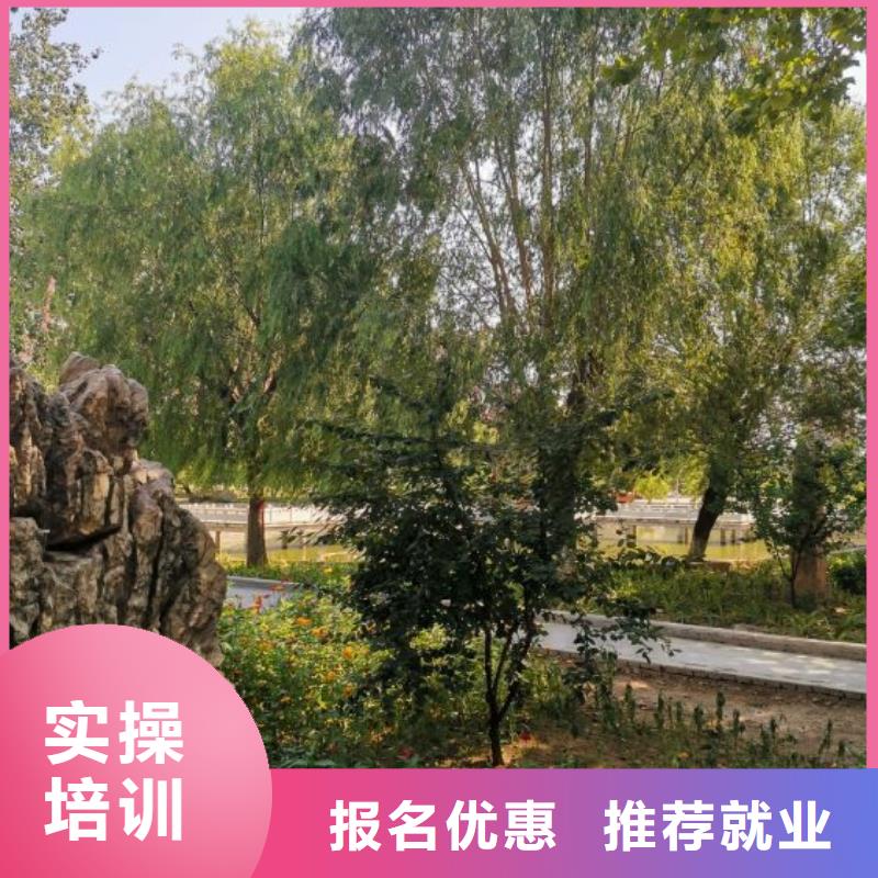 挖掘机培训学校哪里能学挖掘机师资力量强