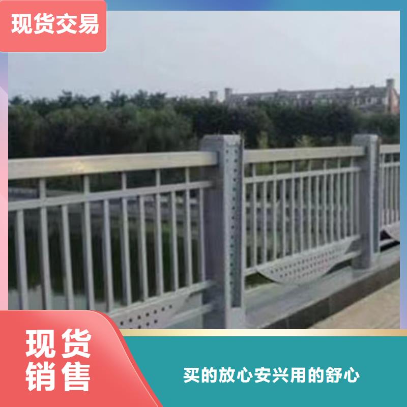 来厂考察铝型材景观灯